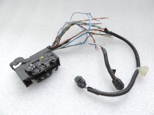 Mitsubishi Colt Bosch ABS vadības bloka savienotājs 26pin 1928404410