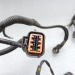 Mitsubishi Outlander I CU 2.4i benzīna akumulatora termināls akumulatora vadu instalācija MN162105