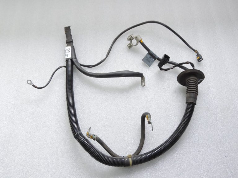 Mercedes A-klases W169 W245 Dzinēja akumulatora vadu instalācija A1695400209