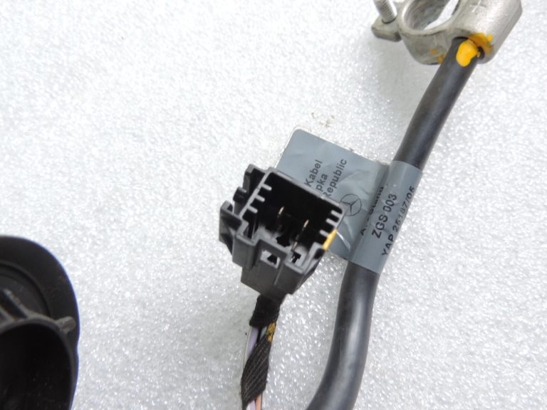 Mercedes A-klases W169 W245 Dzinēja akumulatora vadu instalācija A1695400209
