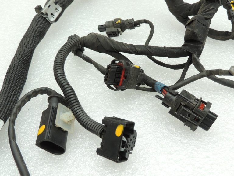 Mercedes W169 W245 266.920 M266 Dzinēja elektroinstalācijas instalācija A2661501433
