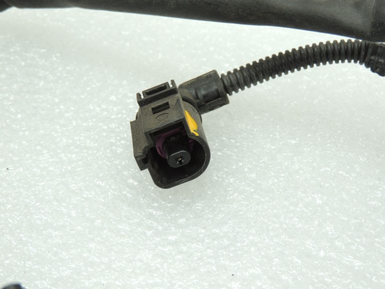 Mercedes W169 W245 266.920 M266 Dzinēja elektroinstalācijas instalācija A2661501433