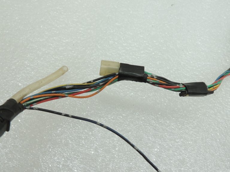 Suzuki Jimny III SN Aizmugures durvju elektroinstalācijas instalācija 3684581A02
