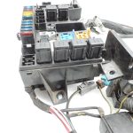 Isuzu Trooper 3 3.0TD 4JX1 motora nodalījuma elektroinstalācijas instalācijas drošinātāju kārba 8973034170