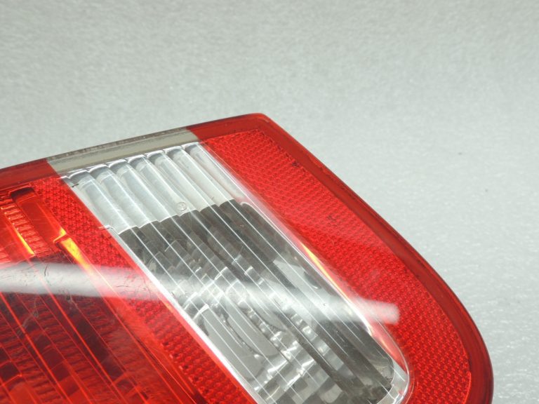 SAAB 9-3 II Sedans aizmugurējais lukturis labajā pusē 12785764