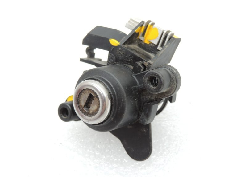 BMW E60 salona aizmugurējo durvju bloķēšanas cilindrs 51247201534 Nav atslēgas!!!
