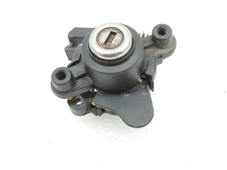 BMW E60 salona aizmugurējo durvju bloķēšanas cilindrs 51247201534 Nav atslēgas!!!