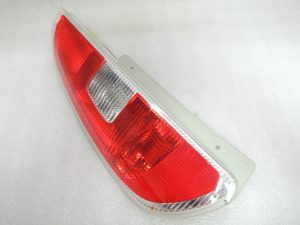 Skoda Roomster 5J aizmugurējais kreisais aizmugurējais lukturis 5J7945111 Aizmugurējais kreisais lukturis
