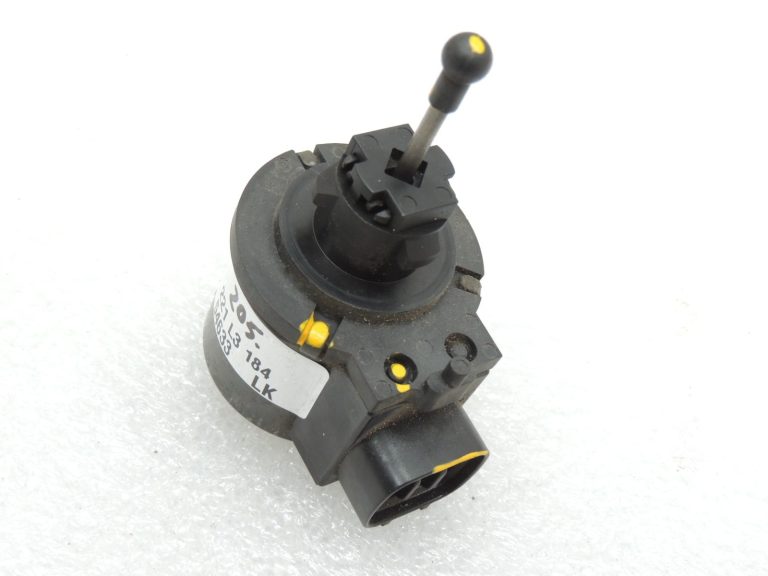 Mazda 3 BK ksenona lukturu servomotors LWR 8651000650