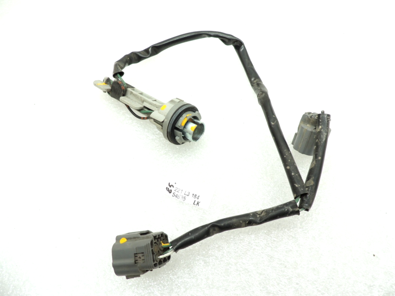 Mazda 5 CR Halogēna lukturu vadu instalācija HB3 kontaktdakša C29151064