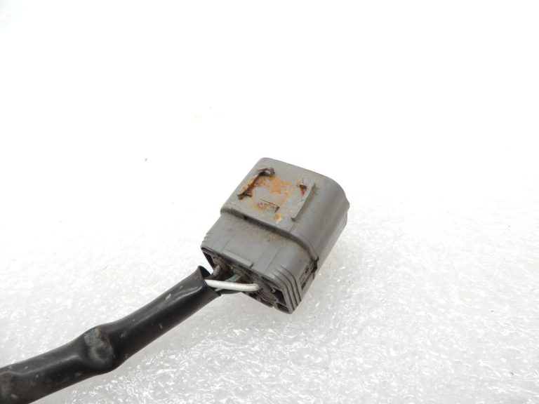 Mazda 5 CR Halogēna lukturu vadu instalācija HB3 kontaktdakša C29151064