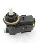 Oriģinālais Renault Espace IV halogēna priekšējo lukturu servomotors LWR 8200402521