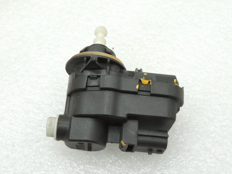 Oriģinālais Renault Espace IV halogēna priekšējo lukturu servomotors LWR 8200402521