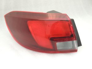 Opel Astra K Sports Tourer aizmugurējais kreisais ārējais lukturis 13427516 39077374