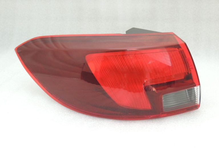 Opel Astra K Sports Tourer aizmugurējais kreisais ārējais lukturis 13427516 39077374