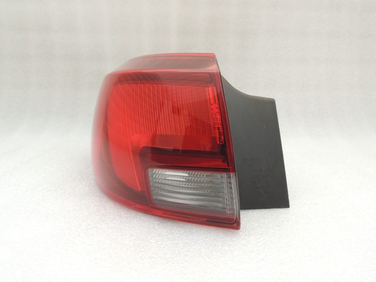 Opel Astra K Sports Tourer aizmugurējais kreisais ārējais lukturis 13427516 39077374