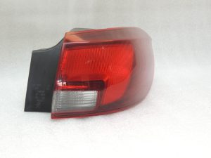 Opel Astra K Sports Tourer aizmugurējais labās puses lukturis 13427517 39077375