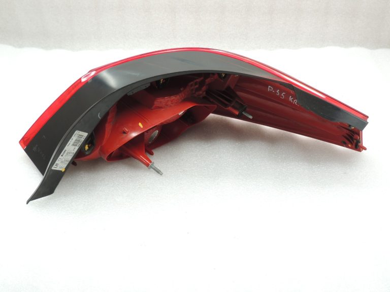 Peugeot 508 I Notchback LED aizmugurējais lukturis kreisajā pusē 9686293780 Aizmugurējais lukturis 6350LLL