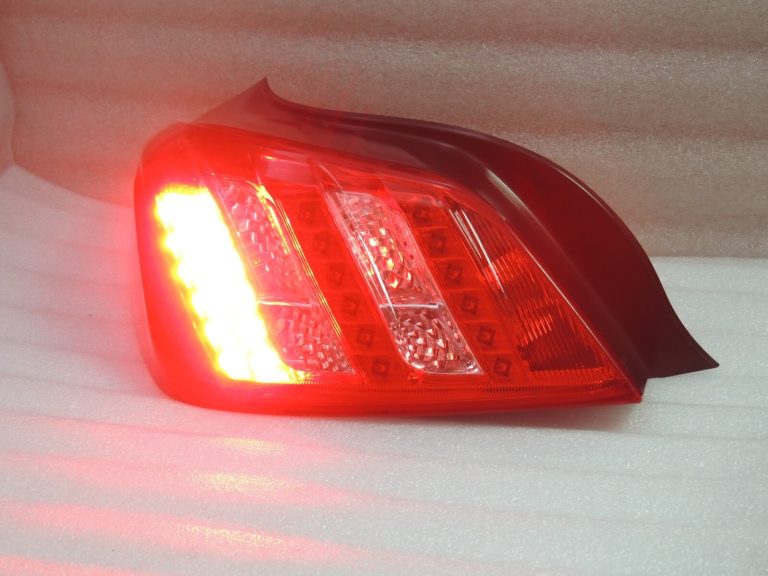 Peugeot 508 I Notchback LED aizmugurējais lukturis kreisajā pusē 9686293780 Aizmugurējais lukturis 6350LLL