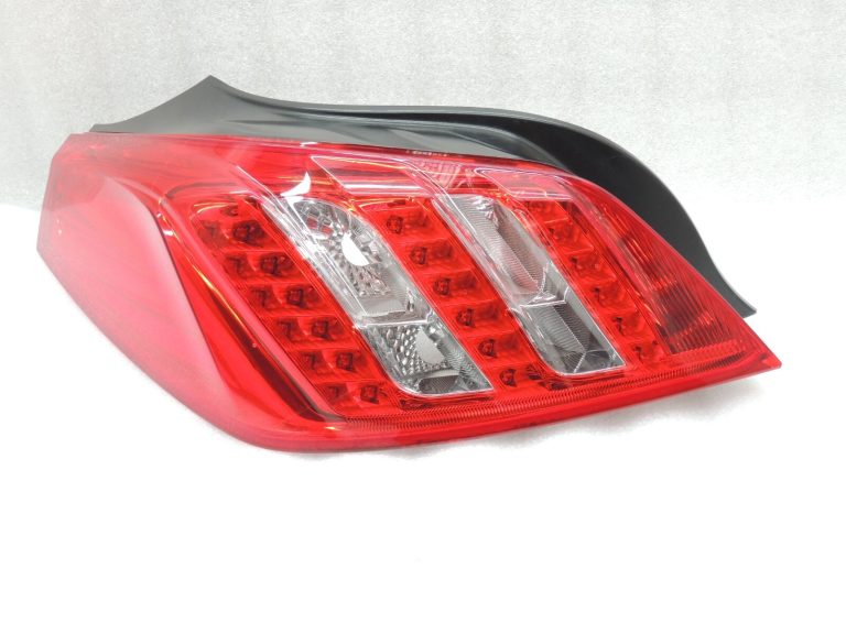 Peugeot 508 I Notchback LED aizmugurējais lukturis kreisajā pusē 9686293780 Aizmugurējais lukturis 6350LLL