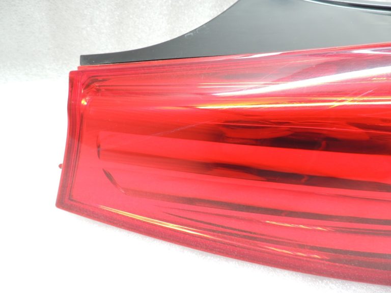Peugeot 508 I Notchback LED aizmugurējais lukturis kreisajā pusē 9686293780 Aizmugurējais lukturis 6350LLL