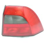Opel Vectra B Sedans Yorka aizmugurējais labais aizmugurējais lukturis 9119528