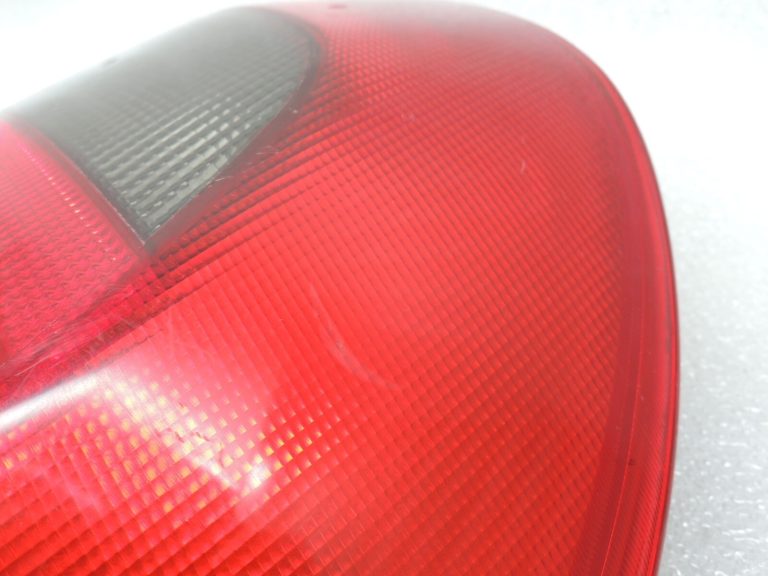 Opel Vectra B Sedans Yorka aizmugurējais labais aizmugurējais lukturis 9119528