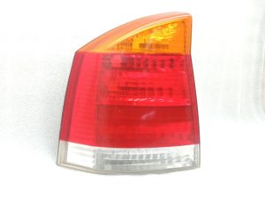 Opel Vectra C sedans aizmugurējais kreisais aizmugurējais lukturis 93174903