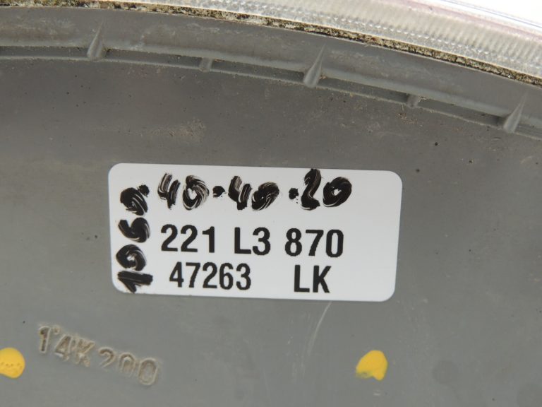 Opel Vectra C sedans aizmugurējais kreisais aizmugurējais lukturis 93174903