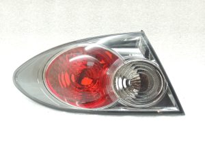 Mazda 6 GG hečbeks aizmugurējais kreisais ārējais aizmugurējais lukturis GR1A51180A