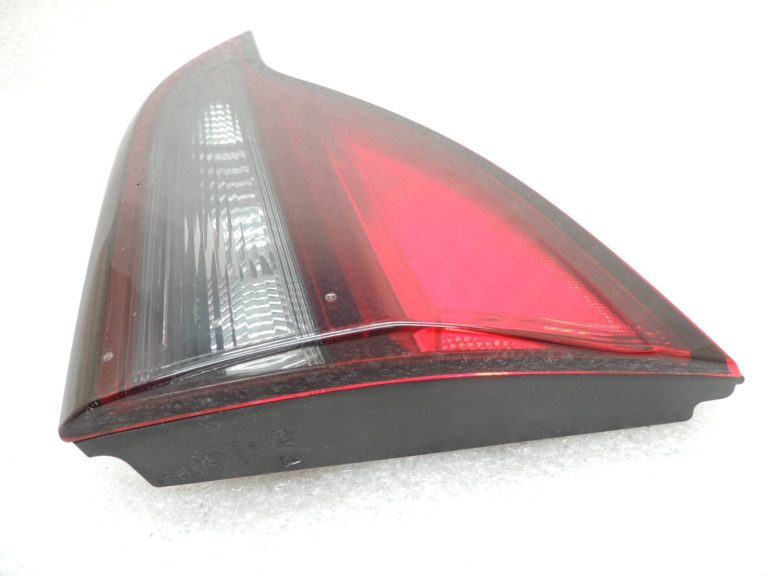 Opel Zafira C aizmugurējais aizmugurējais lukturis aizmugurējā labajā pusē 13288831