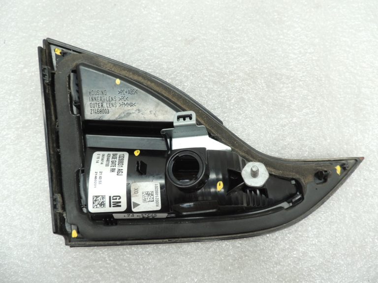 Opel Zafira C aizmugurējais aizmugurējais lukturis aizmugurējā labajā pusē 13288831