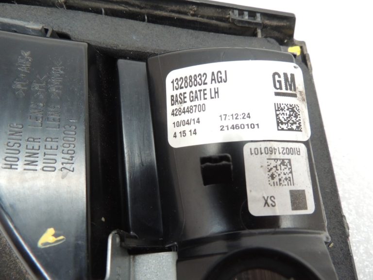 Opel Zafira C aizmugurējais aizmugurējais kreisais salona aizmugurējais lukturis 13288832