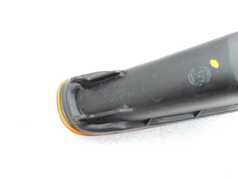 Toyota Celica T200 1993-1995 Priekšējā labā indikatora gaisma 8151120730