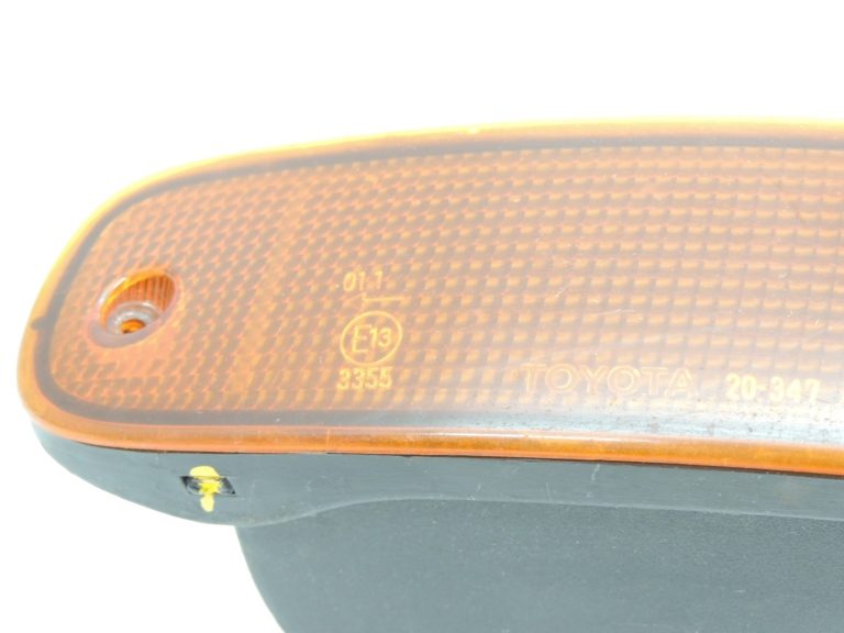 Toyota Celica T200 1993-1995 Priekšējā labā indikatora gaisma 8151120730