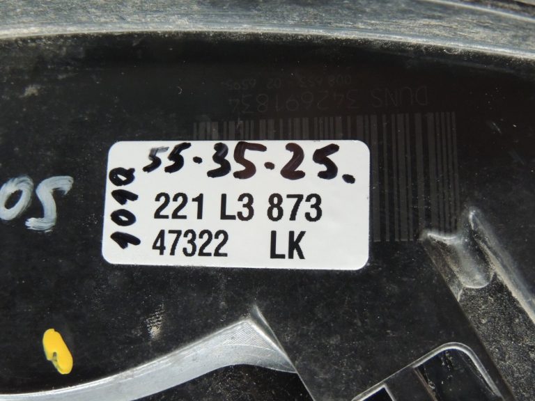 Opel Astra H 5 durvju hečbeks Aizmugurējais lukturis Labais 93178772