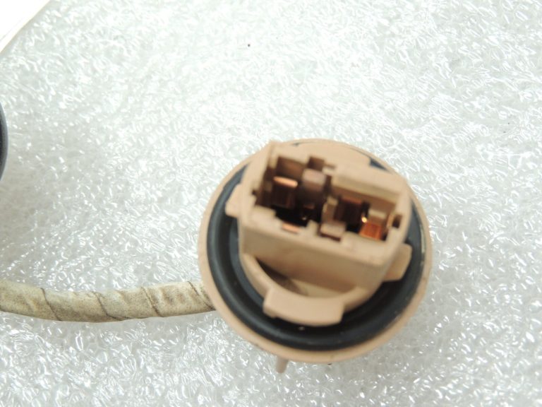 Subaru Forester III SH Aizmugurējā luktura turētājs labajā pusē 84931SC040