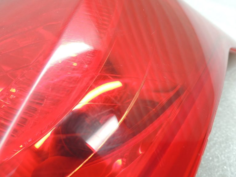 Opel Mokka aizmugurējais labais aizmugurējais lukturis 42435942 Aizmugurējais labais aizmugurējais lukturis