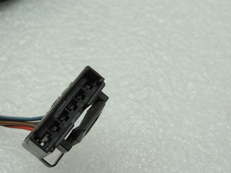 Opel Corsa D 5 durvju hečbeks aizmugurējais labais aizmugurējais lukturis 93189101