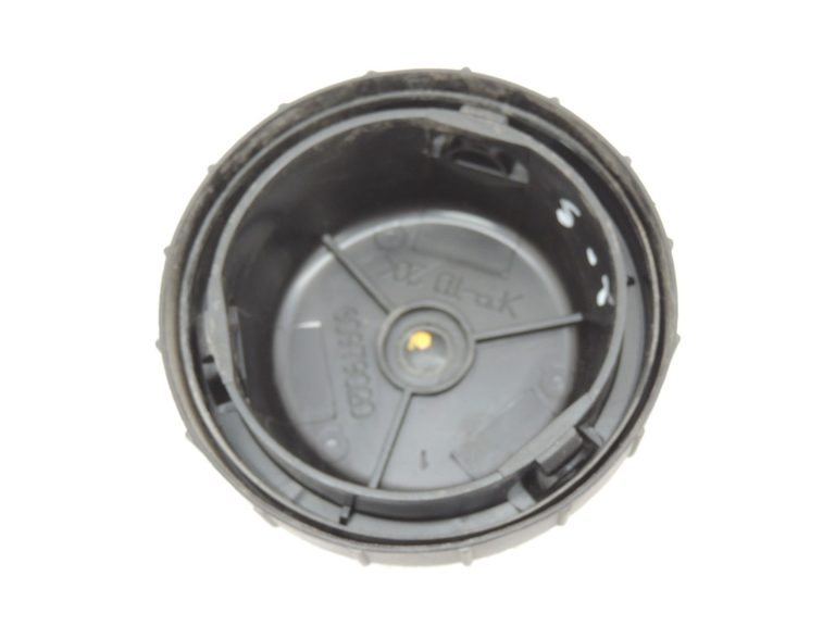 Saab 9-5 1998-2001 Halogēna lukturu tālās gaismas vāka vāciņš 4787602