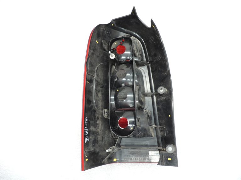 Opel Sintra aizmugurējais labais aizmugurējais lukturis Aizmugurējais lukturis 10353278 Aizmugurējais lukturis