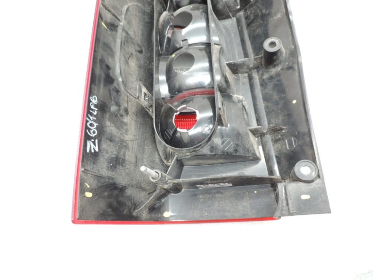 Opel Sintra aizmugurējais labais aizmugurējais lukturis Aizmugurējais lukturis 10353278 Aizmugurējais lukturis