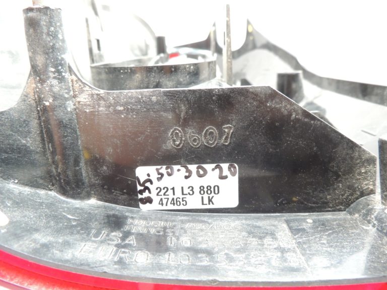Opel Sintra aizmugurējais labais aizmugurējais lukturis Aizmugurējais lukturis 10353278 Aizmugurējais lukturis
