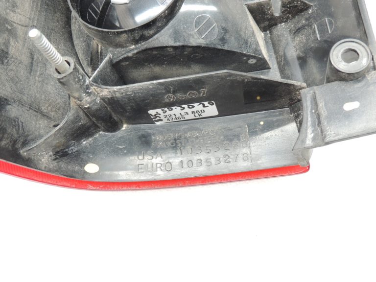 Opel Sintra aizmugurējais labais aizmugurējais lukturis Aizmugurējais lukturis 10353278 Aizmugurējais lukturis
