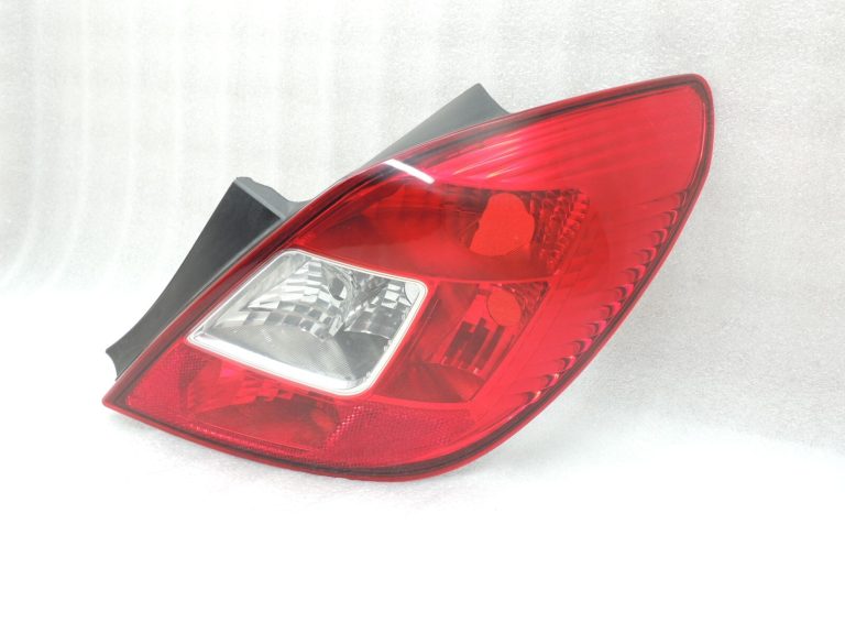 Opel Corsa D 5 durvju hečbeks aizmugurējais labais aizmugurējais lukturis 93190950