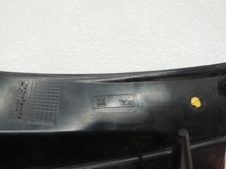 Opel Corsa D 5 durvju hečbeks aizmugurējais labais aizmugurējais lukturis 93190950