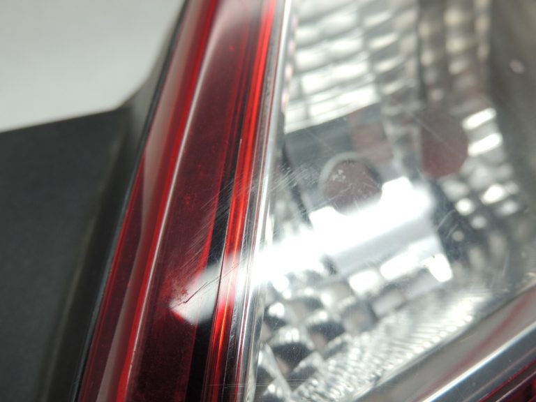 Opel Corsa D 5 durvju hečbeks aizmugurējais labais aizmugurējais lukturis 93190950