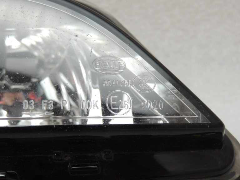 Seat Leon III 5F priekšējais kreisais miglas lukturis 6J9941701A Priekšējais kreisais miglas lukturis