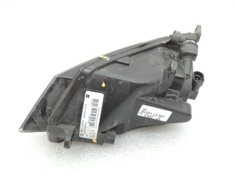Seat Leon III 5F priekšējais kreisais miglas lukturis 6J9941701A Priekšējais kreisais miglas lukturis