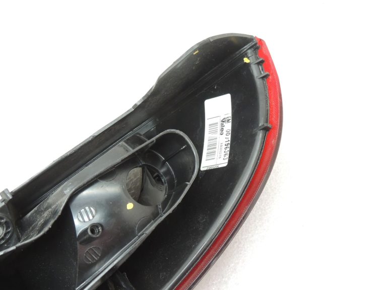 Opel Corsa C Hečbeks Aizmugurējais lukturis aizmugurējais kreisais 9196363 Aizmugurējais lukturis aizmugurējais kreisais